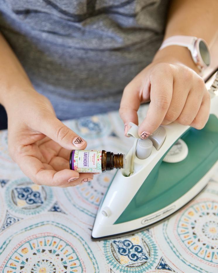 Lavender Essential Oil for Aromatherapy and Relaxation